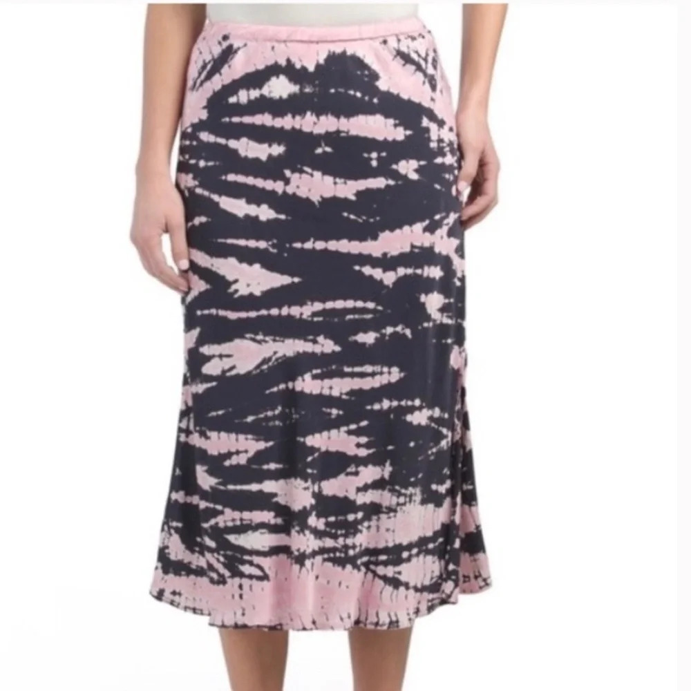Young and Fabulous Tie Dye Skirt Size Small